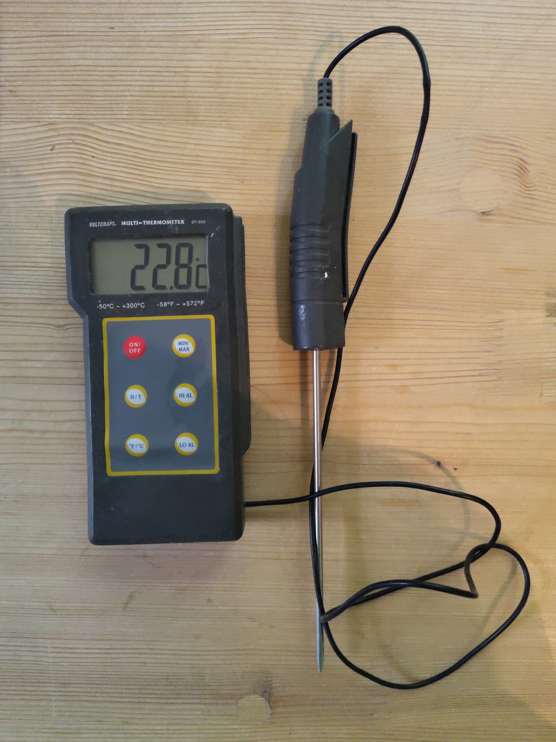 digitales Thermometer