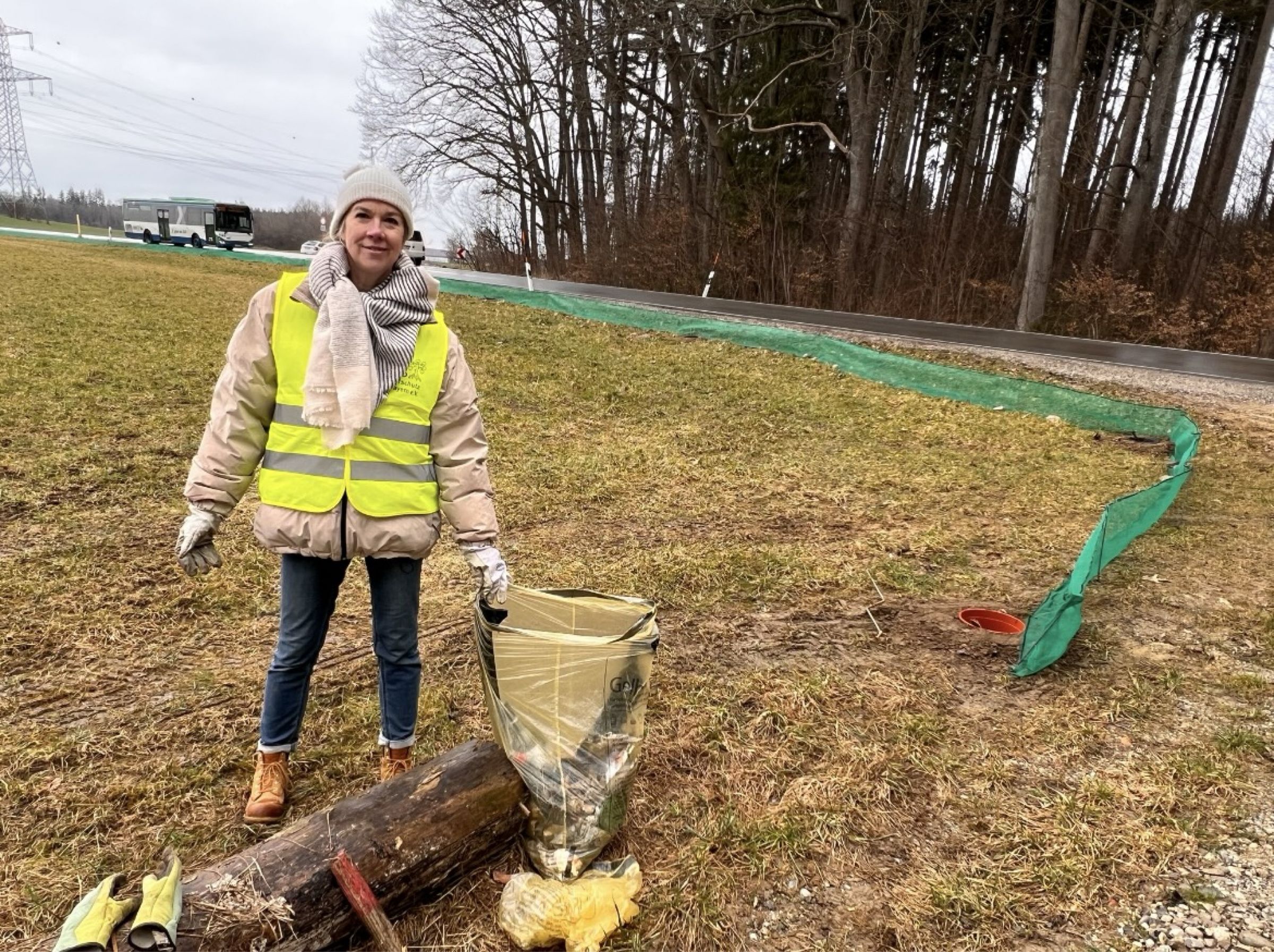 Amphibienretter bei der Arbeit